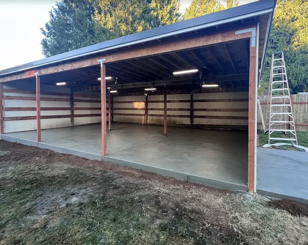 Workshop slab with thickened edge in Bessemer